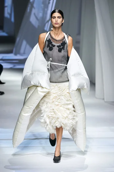 Look 67